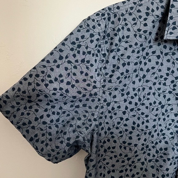 Original Penguin Heritage Slim Fit Button Up Leaf Patterned Top - Picture 5 of 10